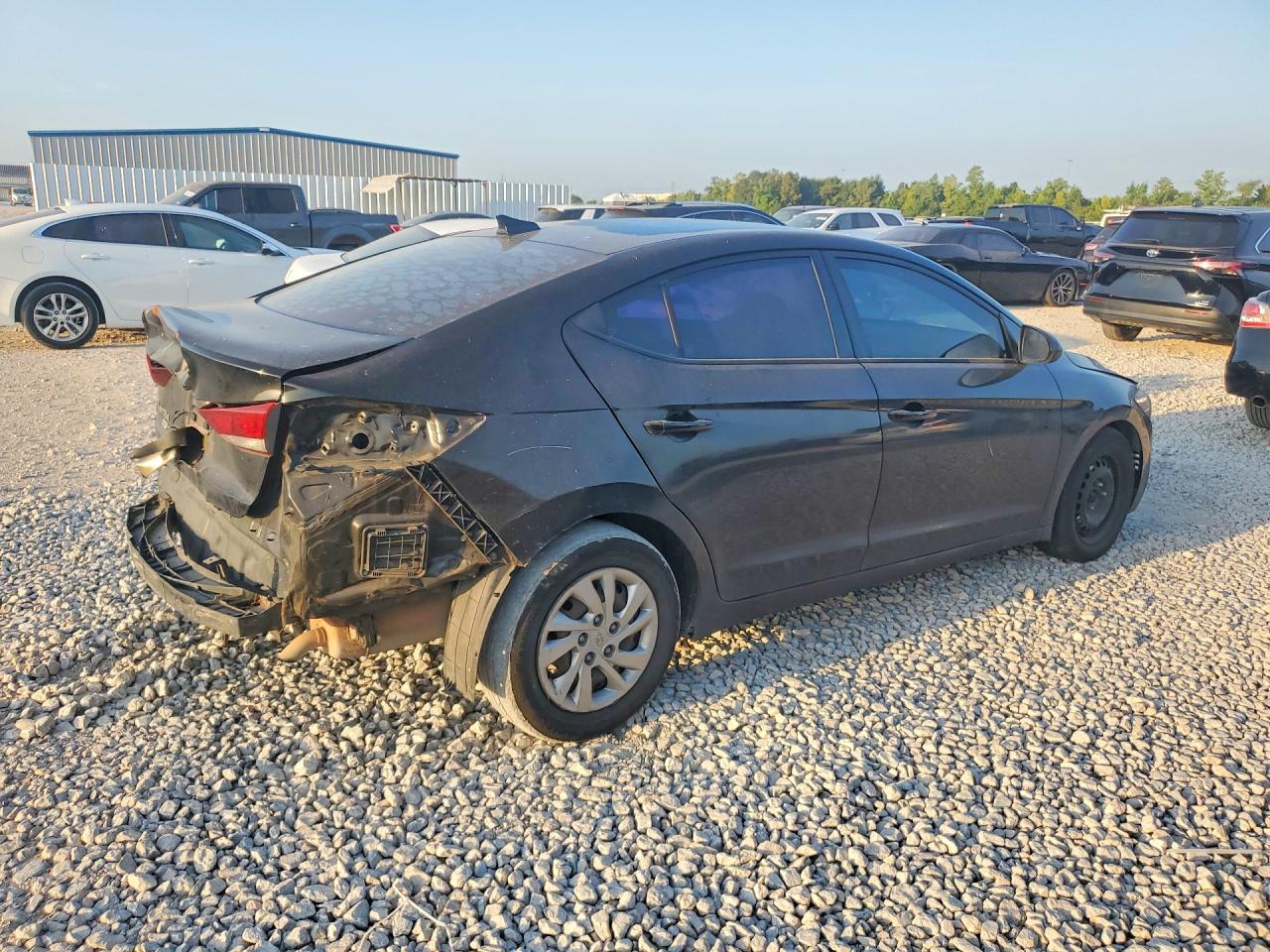 2018 HYUNDAI ELANTRA SE — снимка 3
