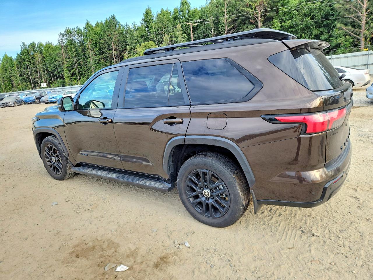 2024 TOYOTA SEQUOIA LIMITED — снимка 2