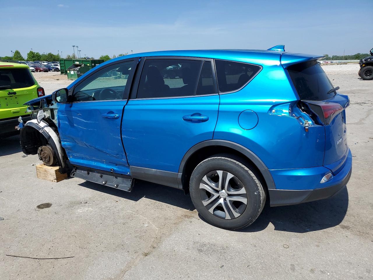 2018 TOYOTA RAV4 LE — снимка 2