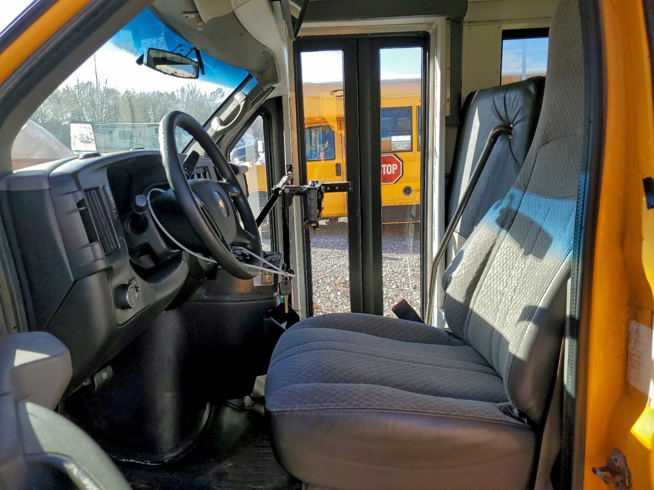 2015 CHEVROLET EXPRESS — снимка 5