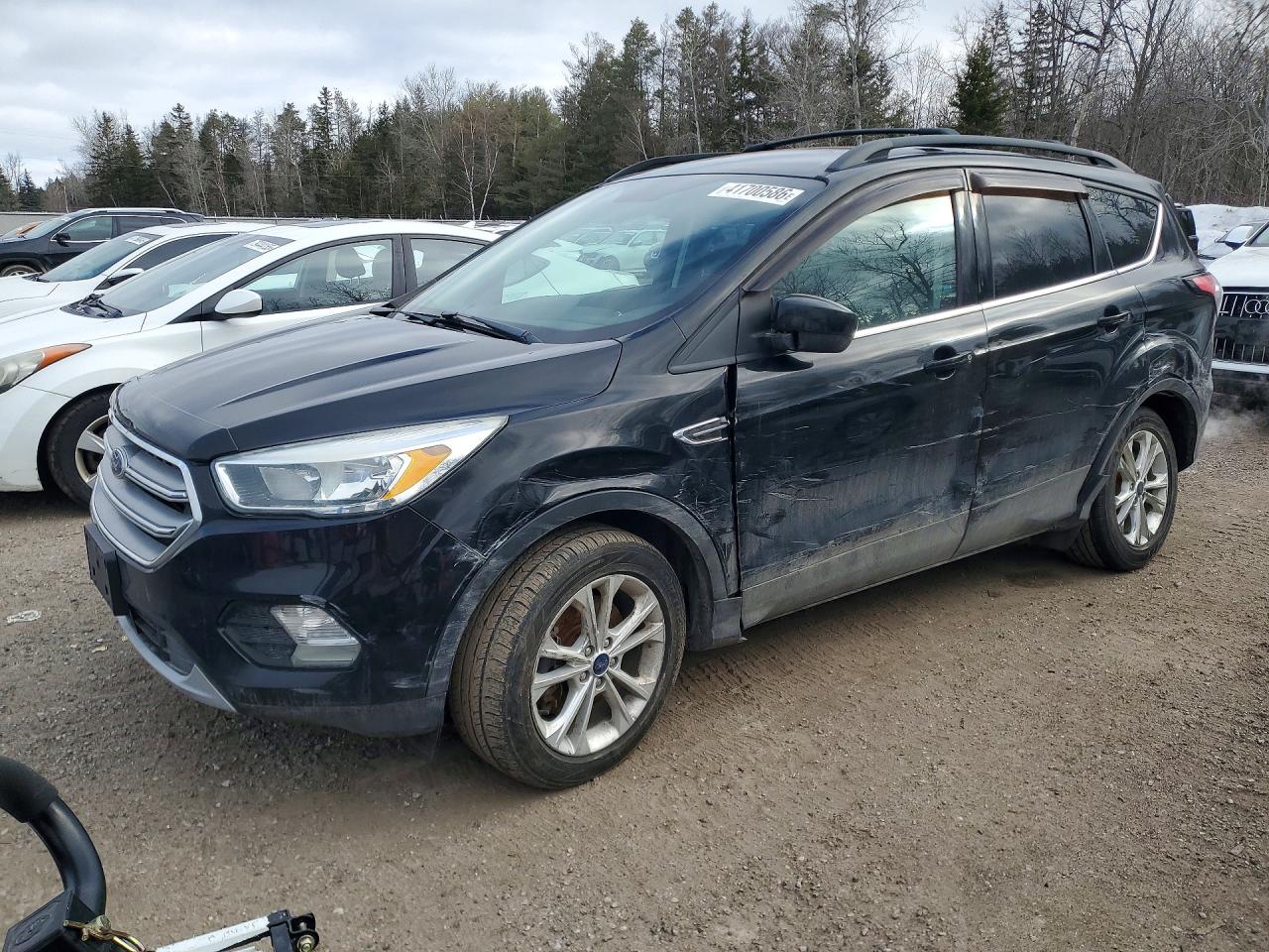 2017 FORD ESCAPE SE