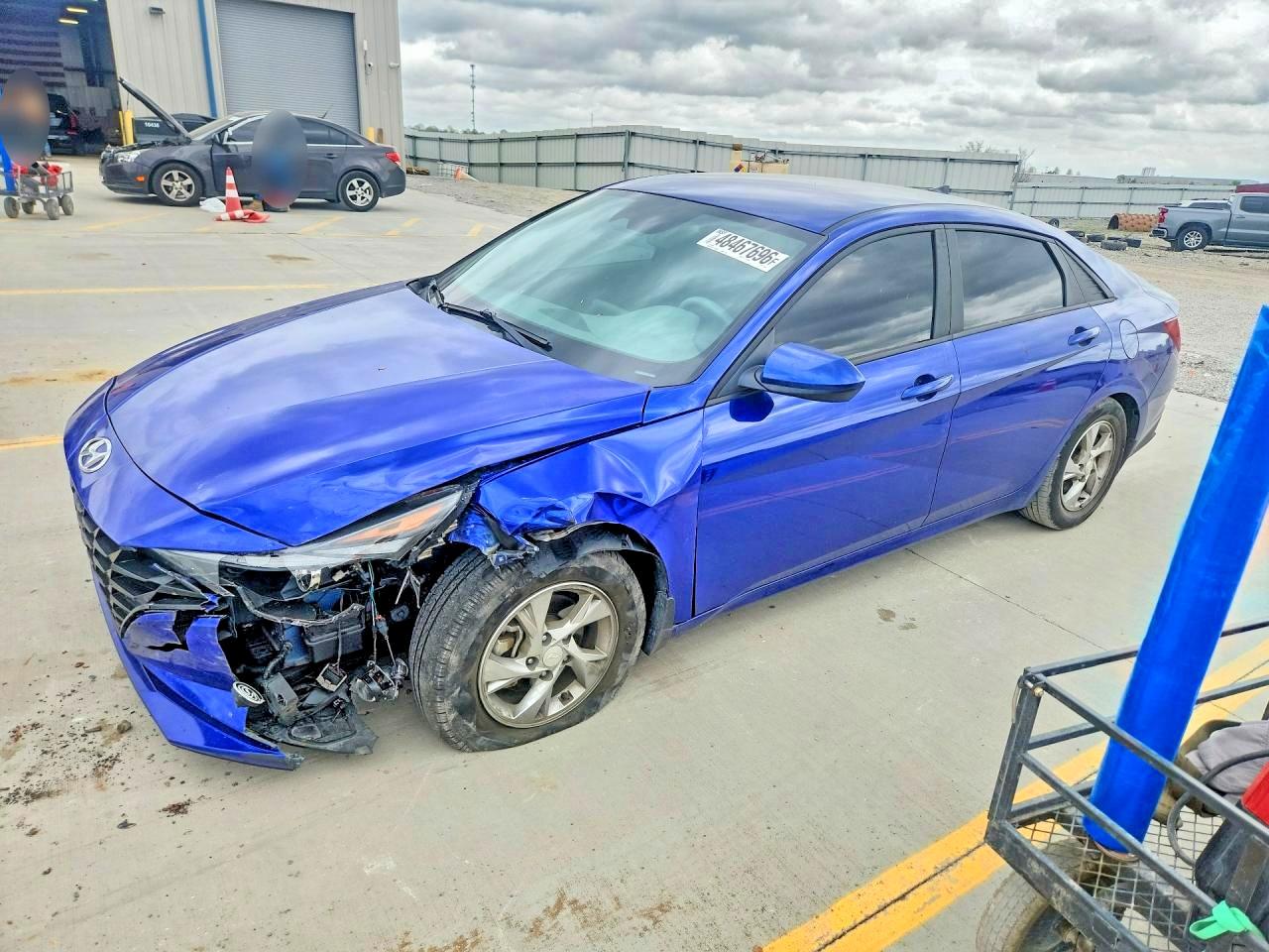 2023 HYUNDAI ELANTRA SE