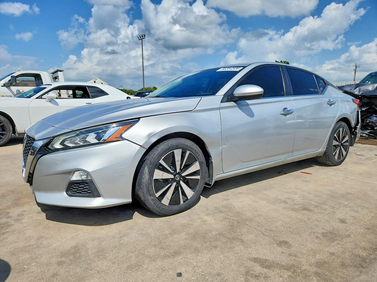 2021 NISSAN ALTIMA SV