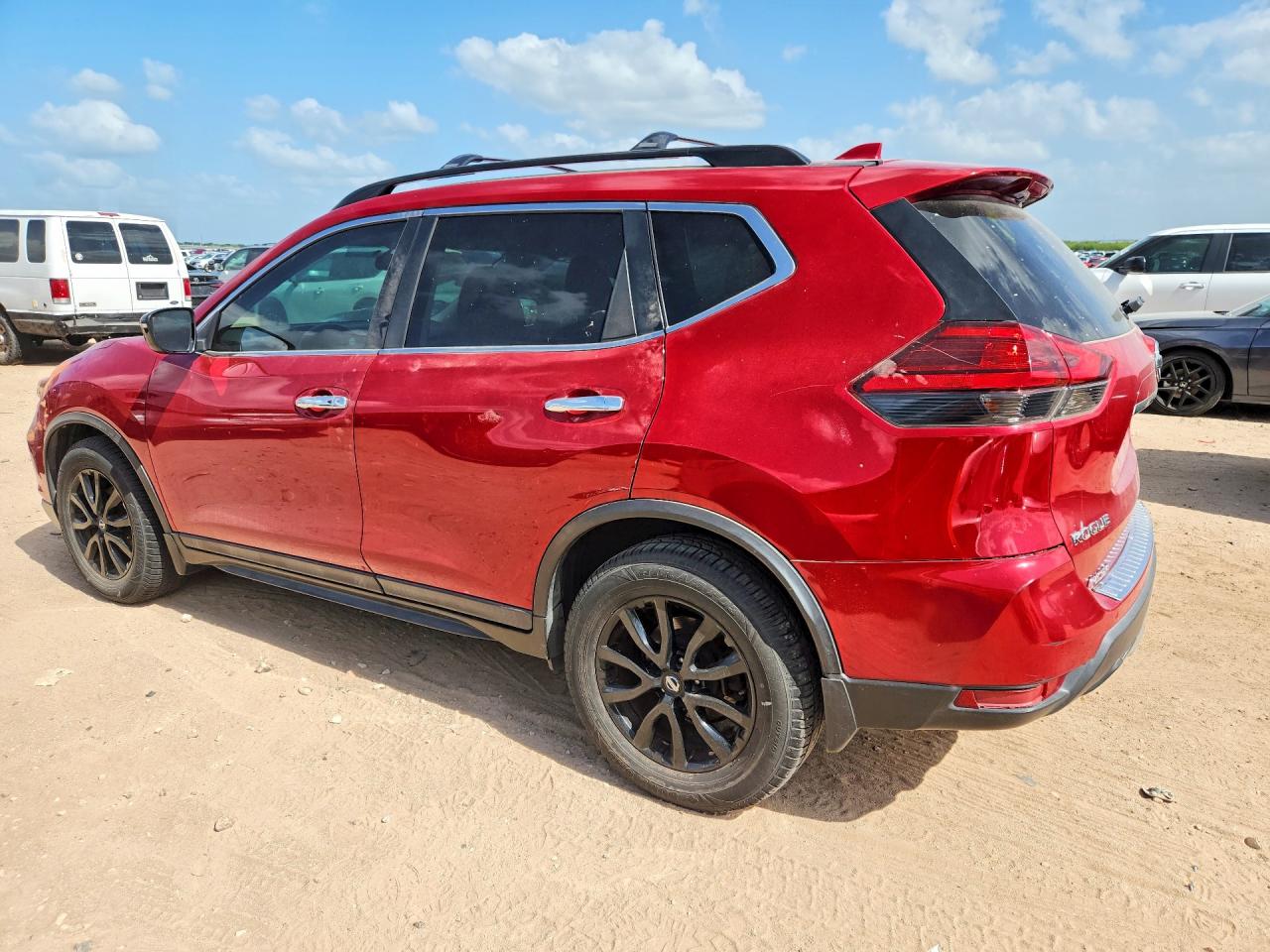 2017 NISSAN ROGUE SV — снимка 2