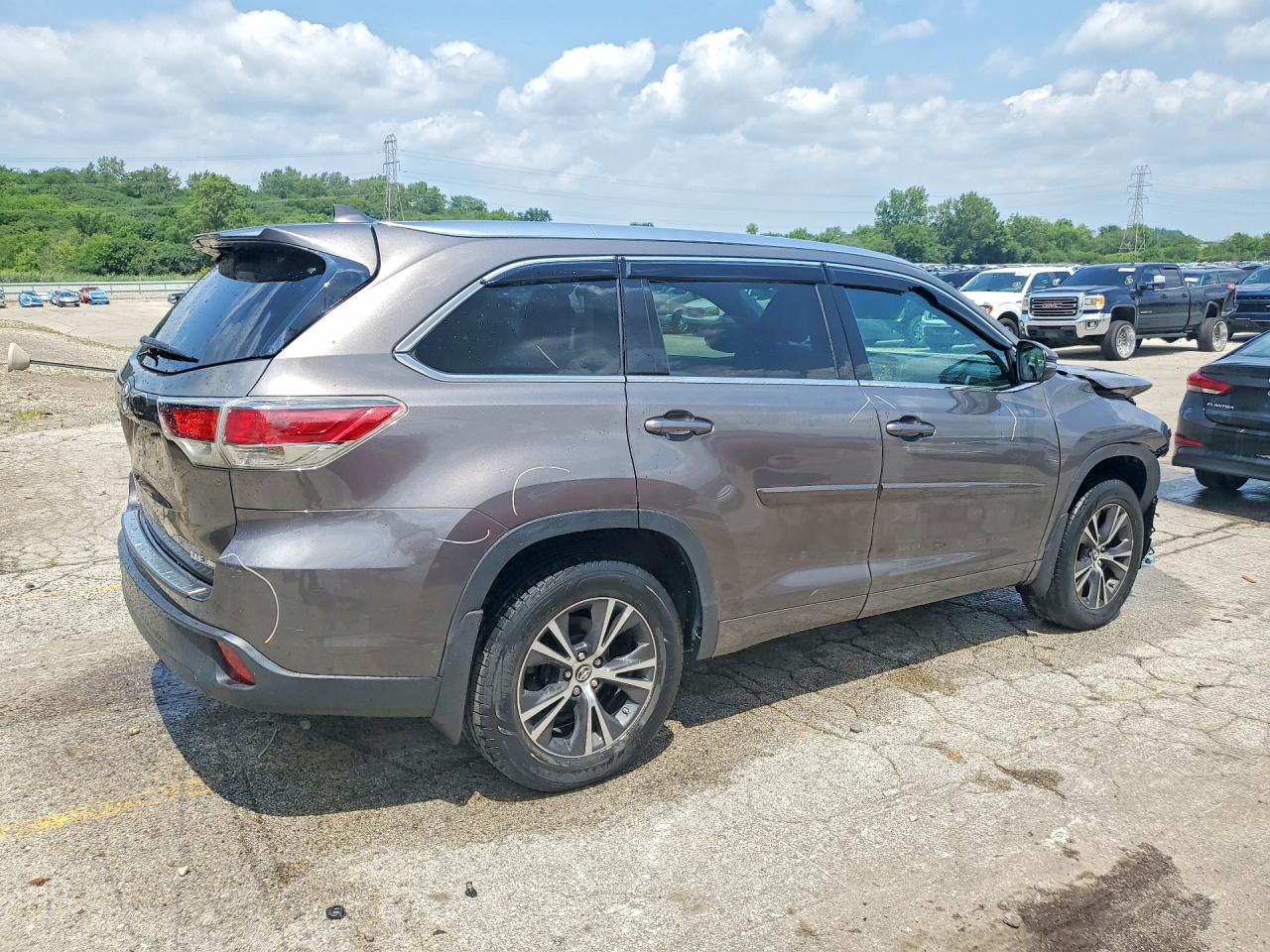 2016 TOYOTA HIGHLANDER XLE — снимка 3