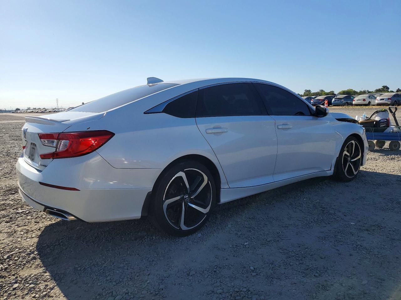 2020 HONDA ACCORD SPORT — снимка 3