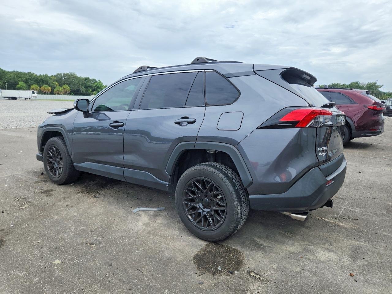 2022 TOYOTA RAV4 XLE — снимка 2