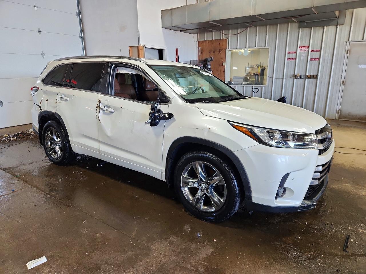 2017 TOYOTA HIGHLANDER LIMITED PLATINUM — снимка 4