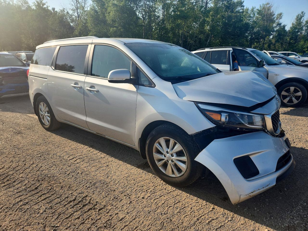 2017 KIA SEDONA LX — снимка 4