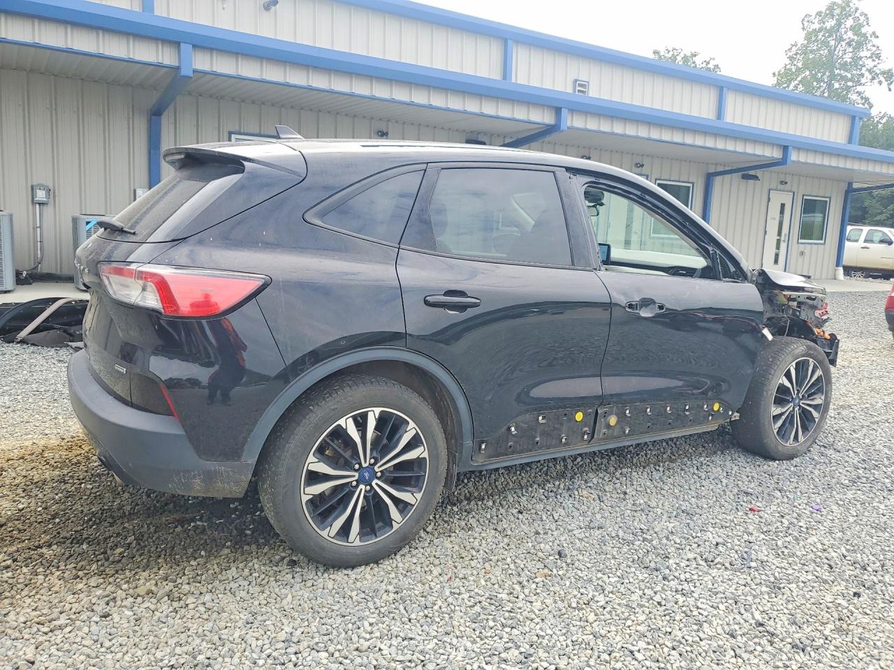 2021 FORD ESCAPE SE — снимка 3