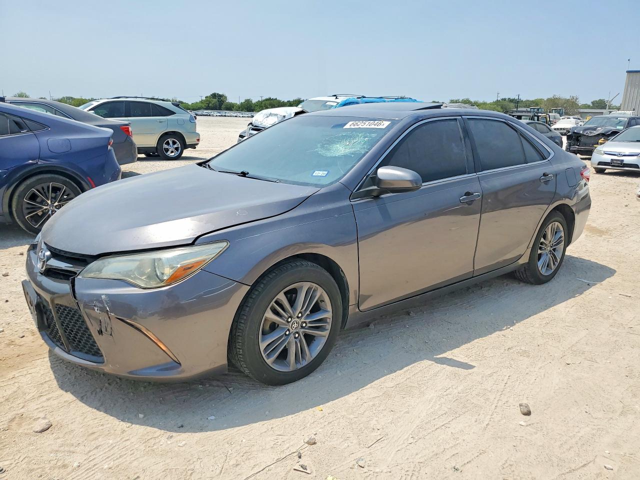 2015 TOYOTA CAMRY SE