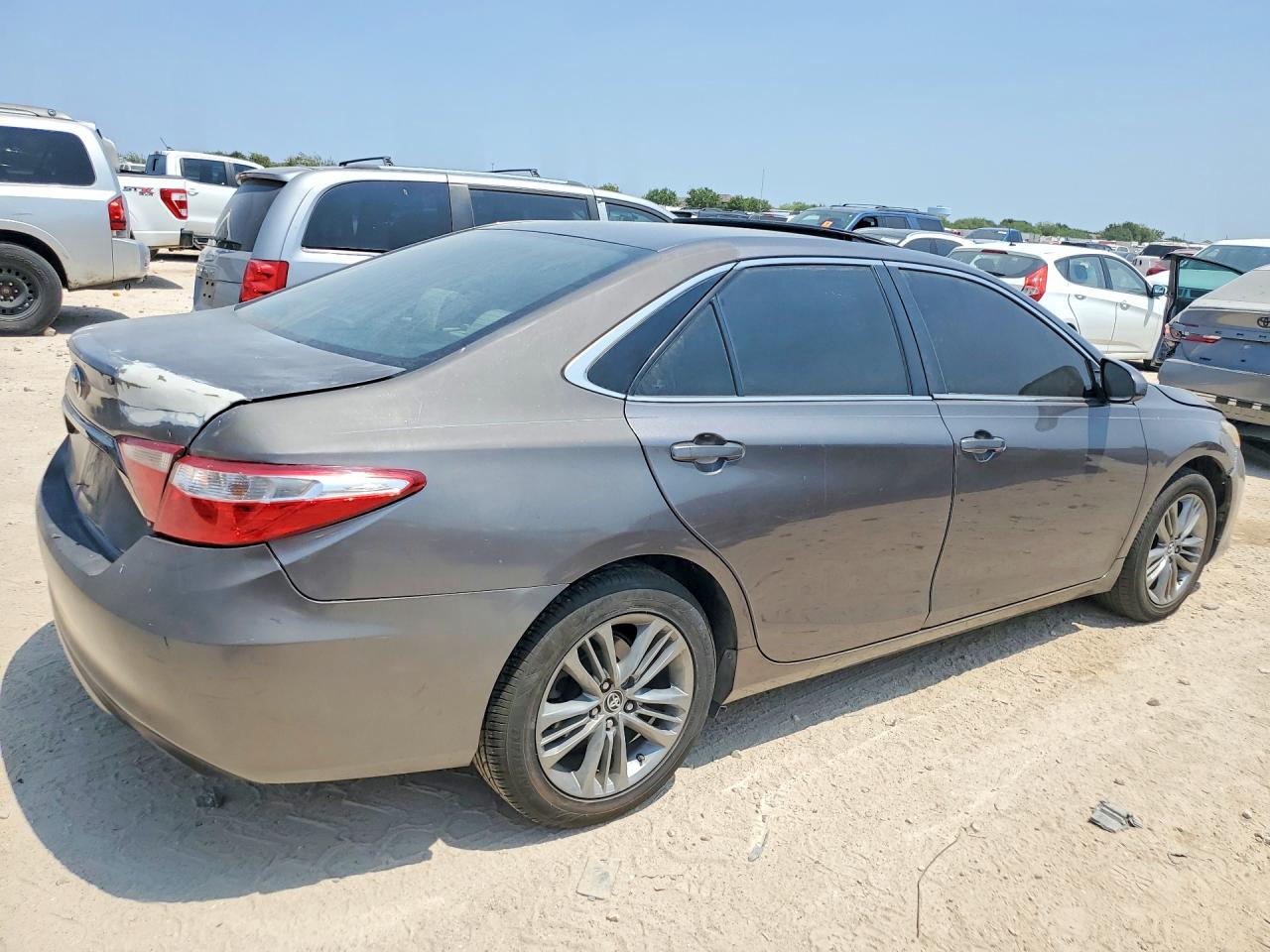 2015 TOYOTA CAMRY SE — снимка 3