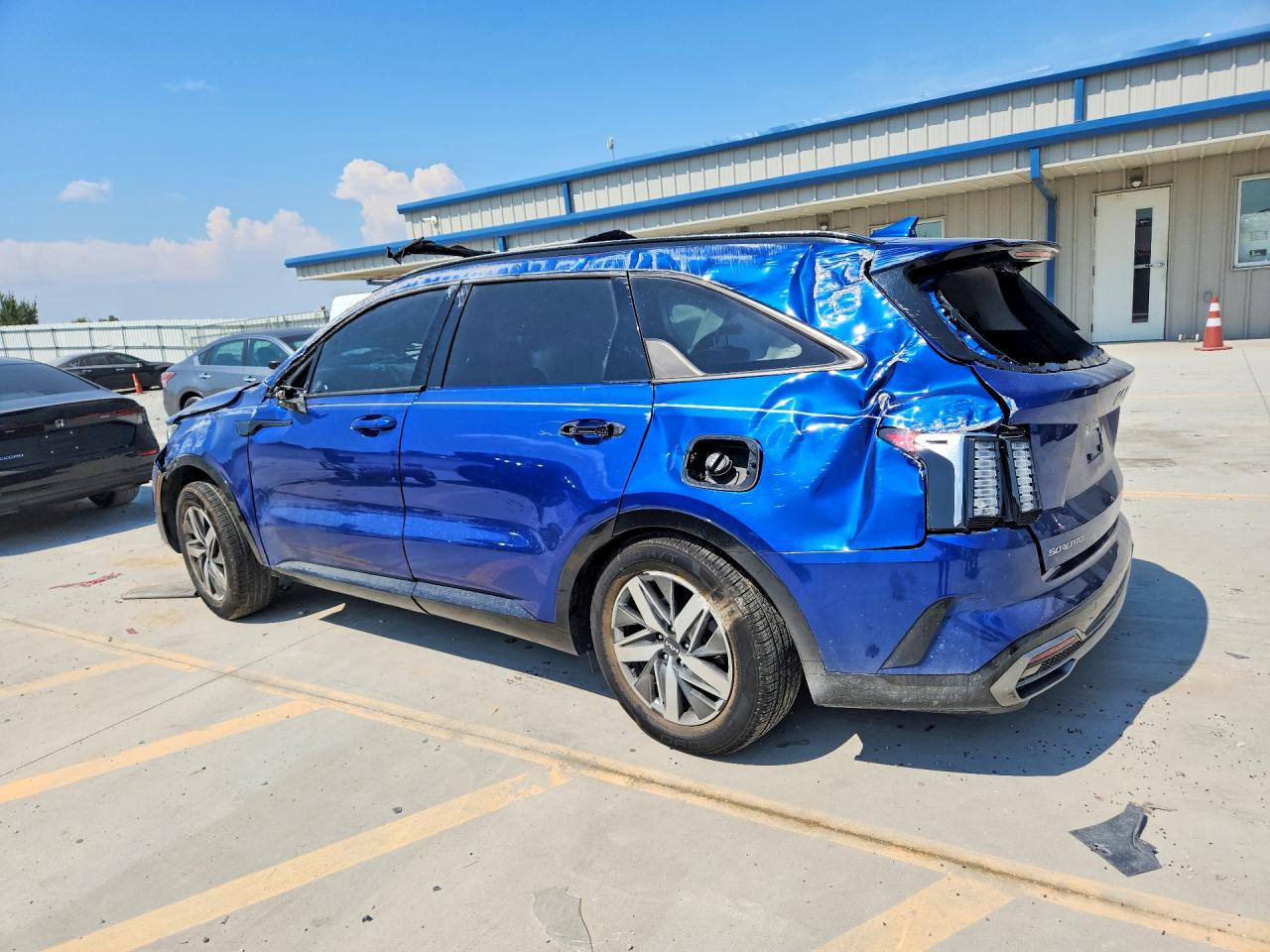2023 KIA SORENTO S — снимка 2
