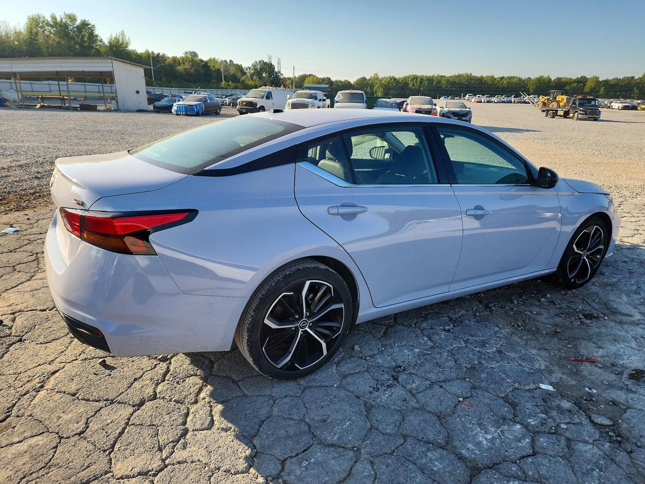 2026 NISSAN ALTIMA SR — photo 3