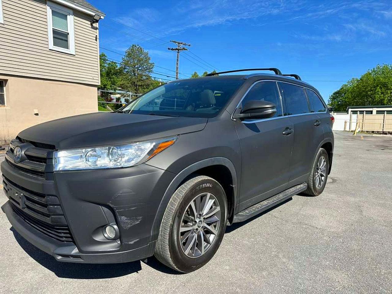 2019 TOYOTA HIGHLANDER HYBRID XLE
