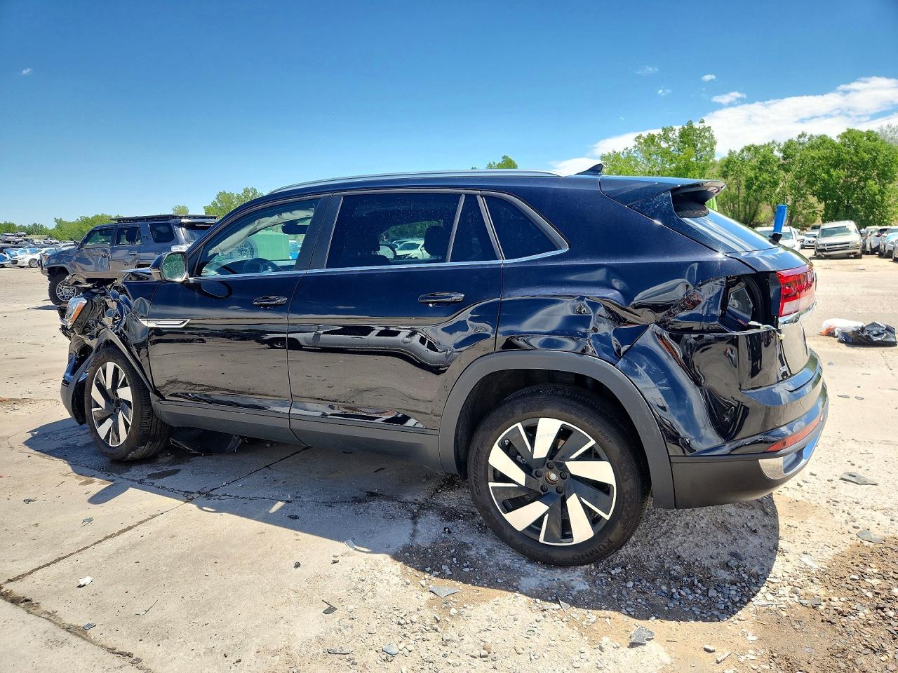 2025 VOLKSWAGEN ATLAS CROSS SPORT SE — снимка 2