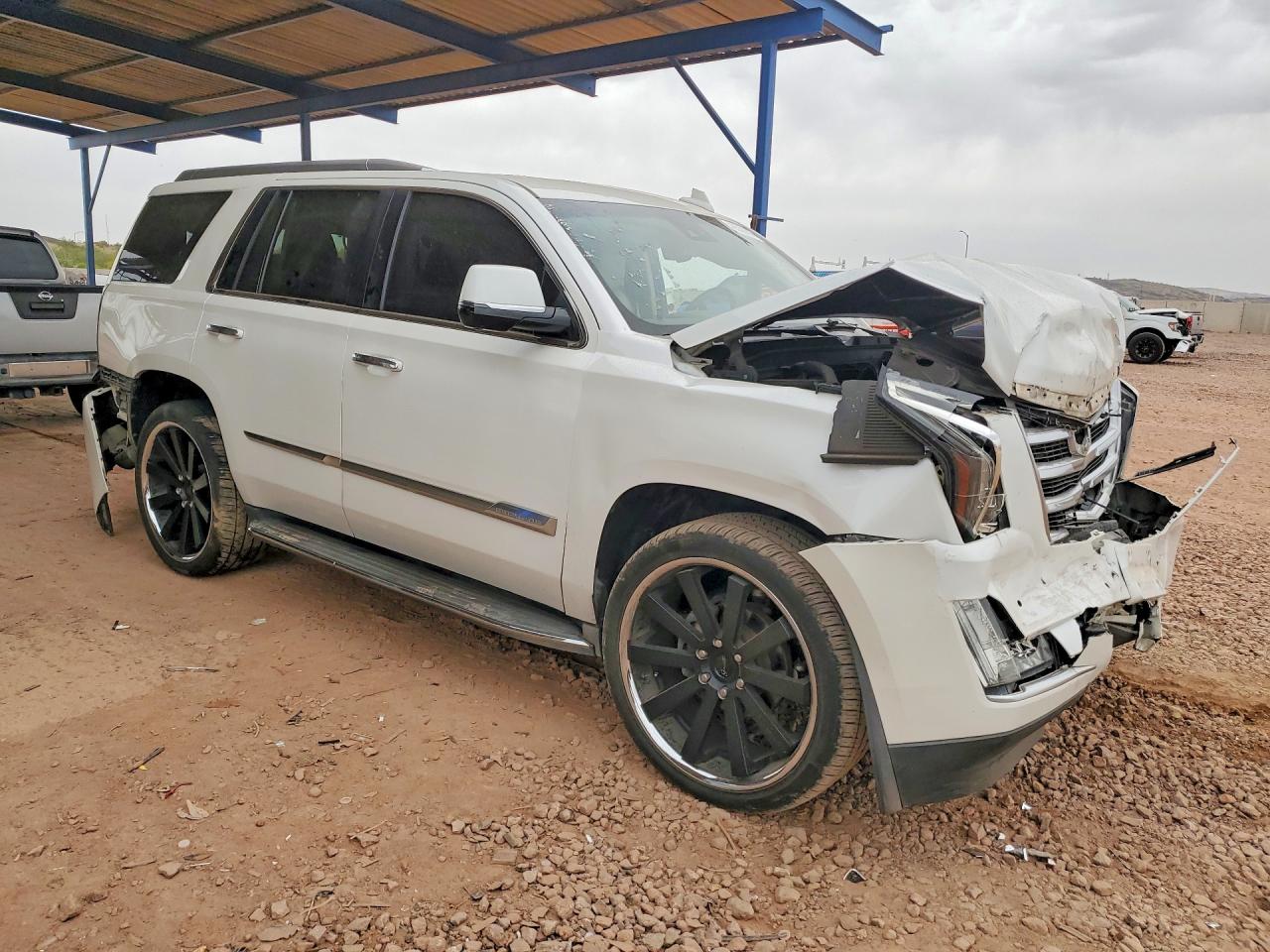 2016 CADILLAC ESCALADE LUXURY — снимка 4