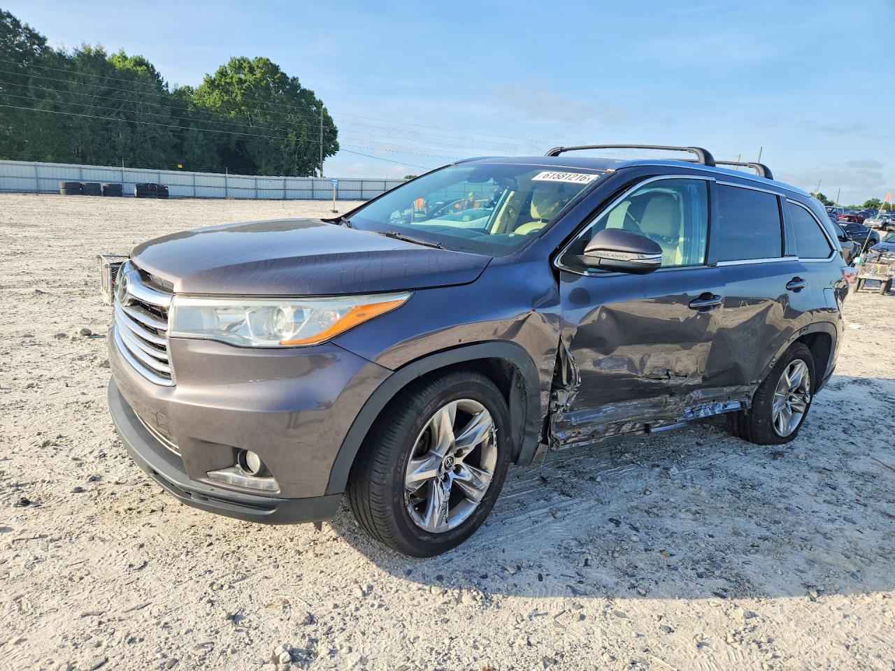 2016 TOYOTA HIGHLANDER LIMITED