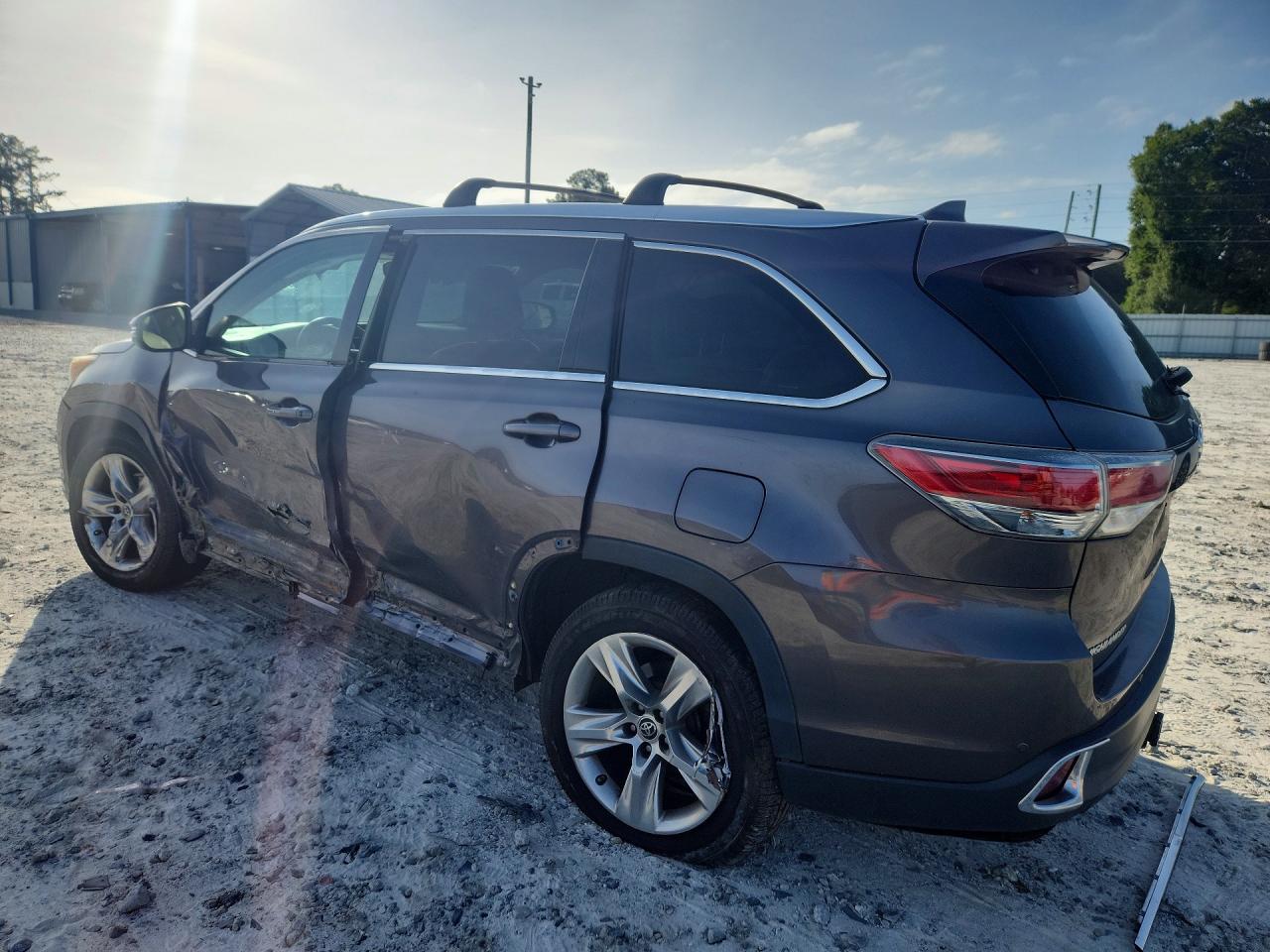 2016 TOYOTA HIGHLANDER LIMITED — снимка 2