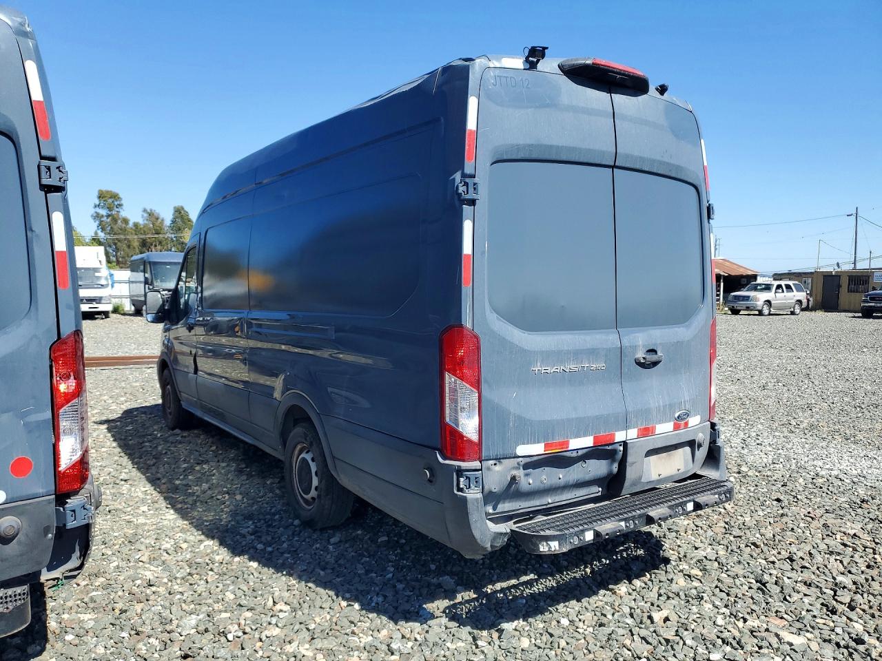 2020 FORD TRANSIT T-250 — снимка 2