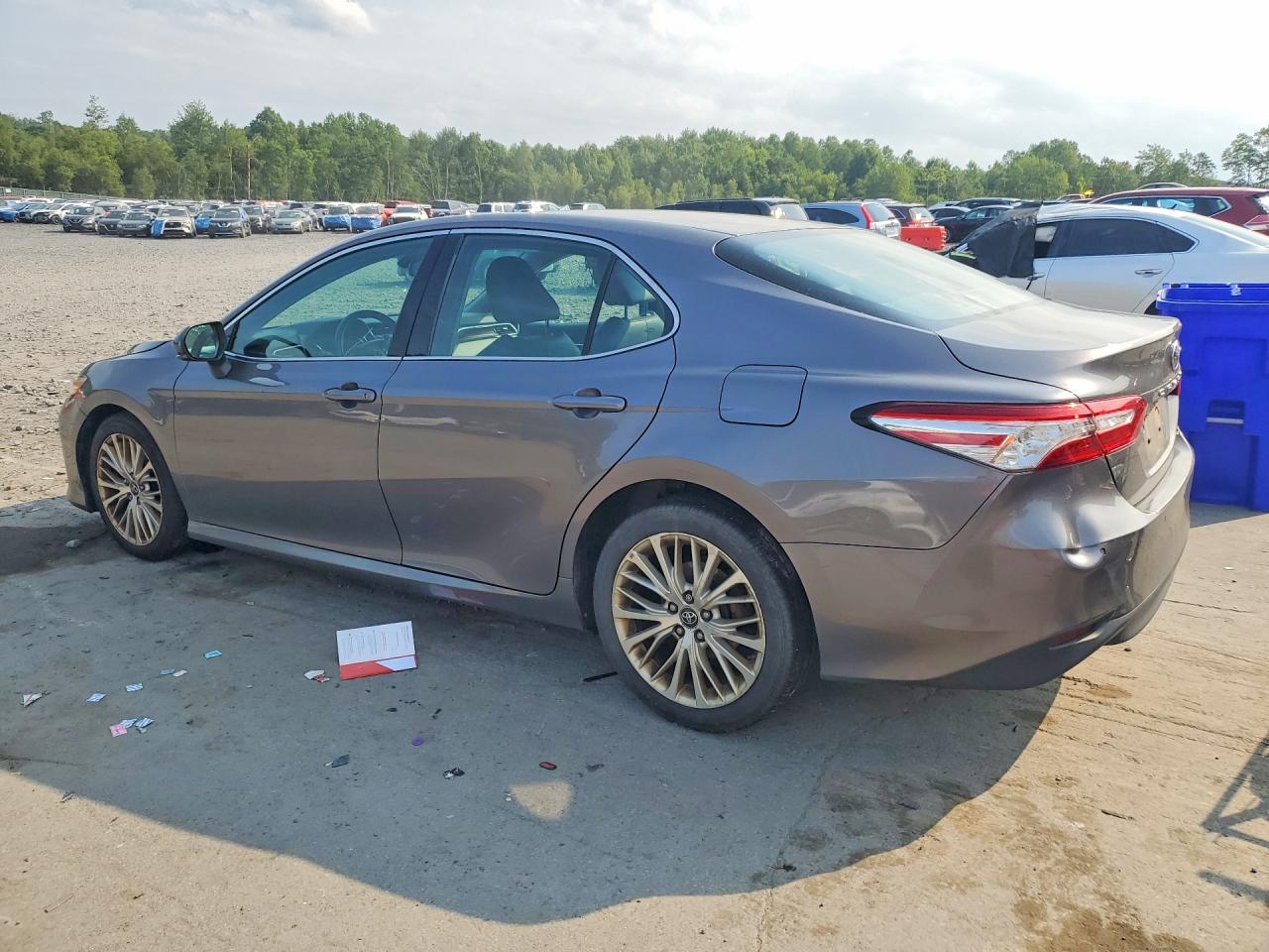 2018 TOYOTA CAMRY XLE — снимка 2