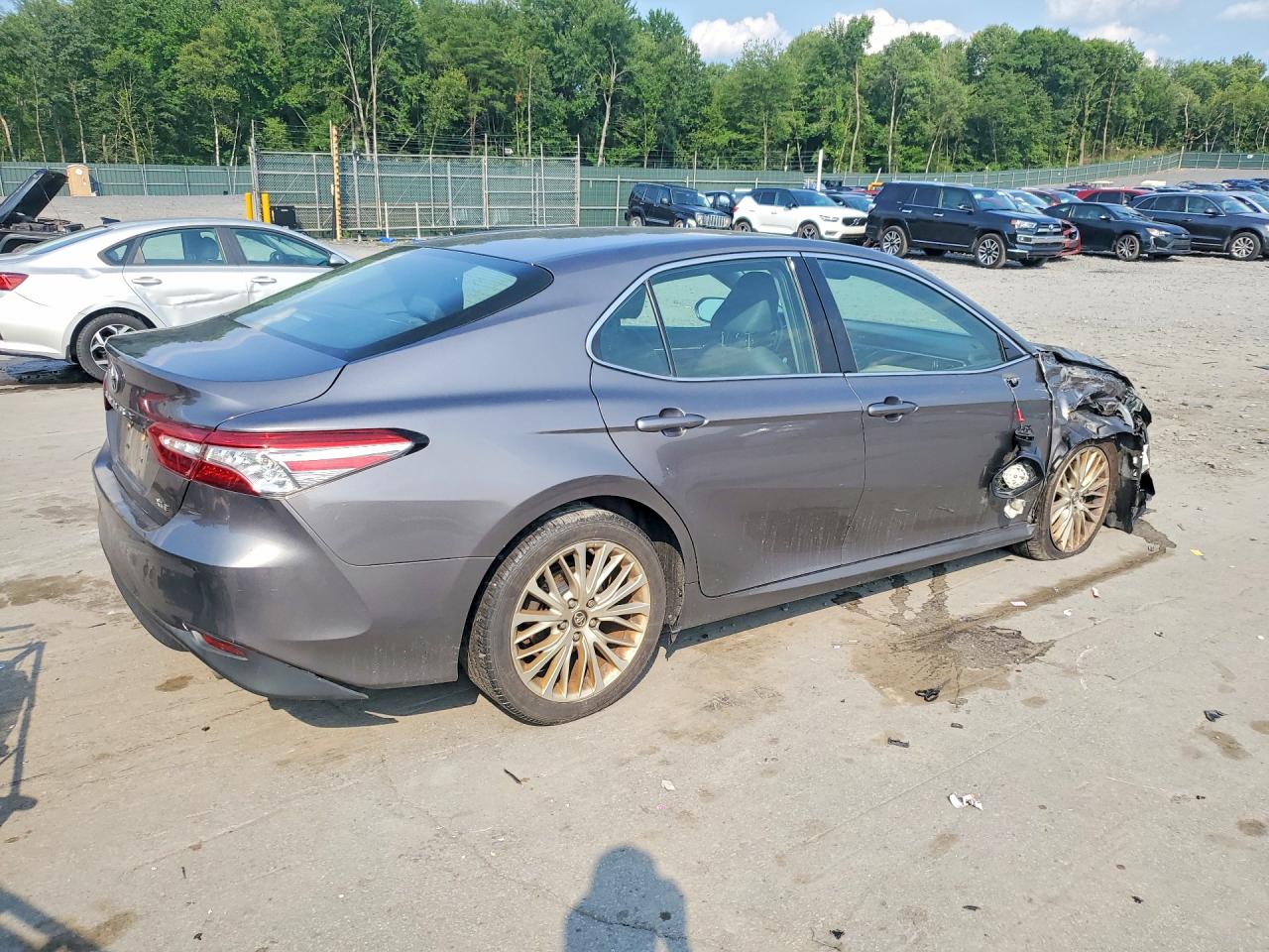 2018 TOYOTA CAMRY XLE — снимка 3