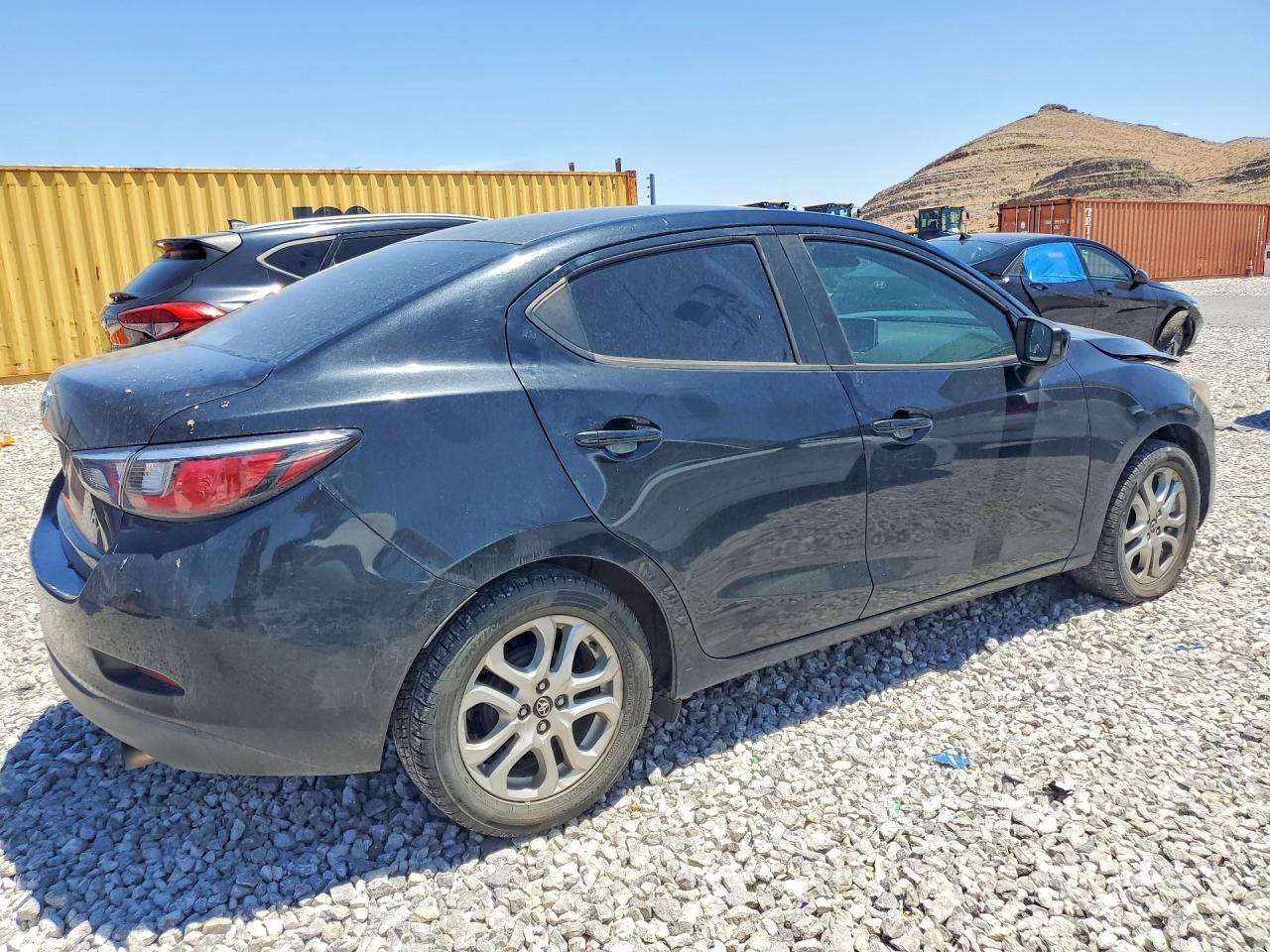 2017 TOYOTA YARIS IA BASE — снимка 3