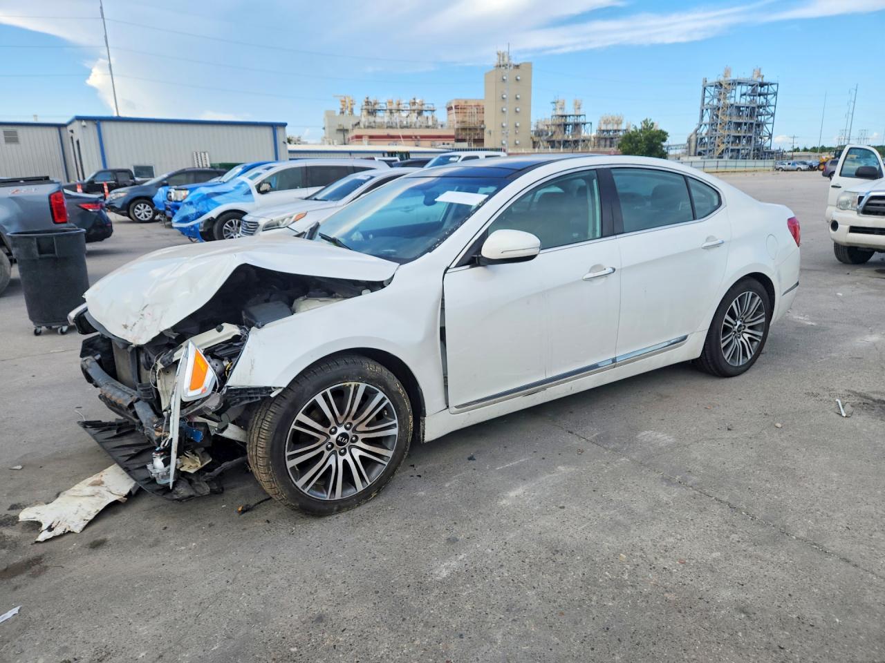 2016 KIA CADENZA LUXURY