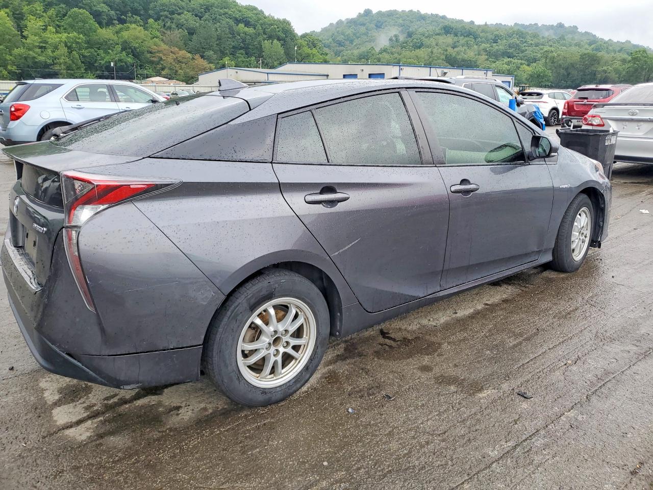 2016 TOYOTA PRIUS TWO — снимка 3
