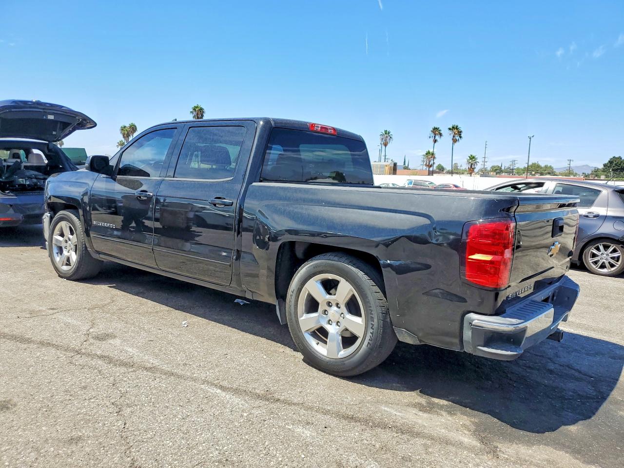 2017 CHEVROLET SILVERADO C1500 LT — снимка 2