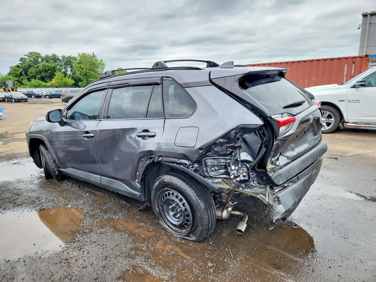 2020 TOYOTA RAV4 LE — снимка 2
