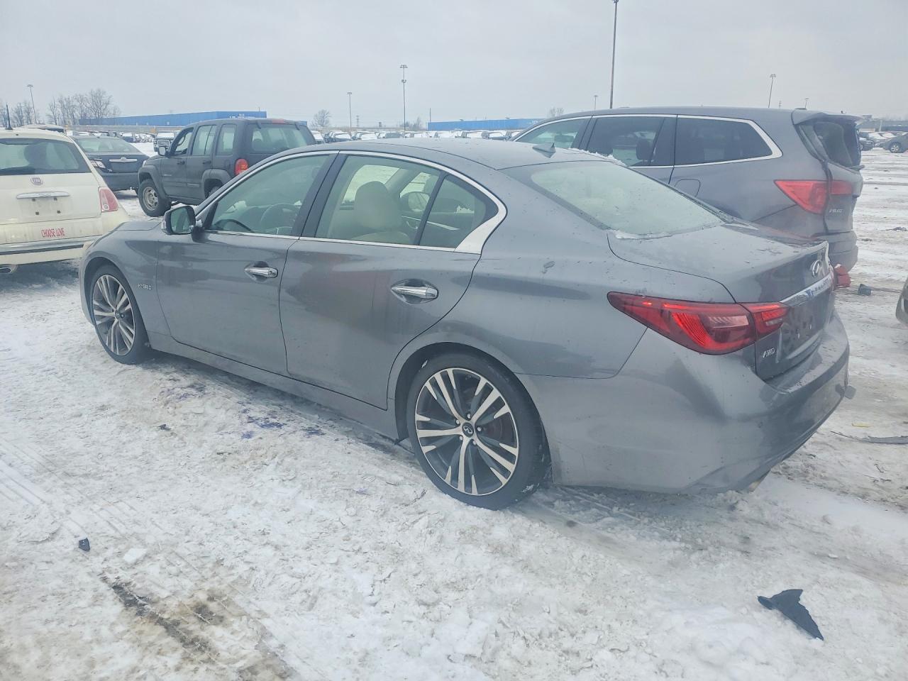 2018 INFINITI Q50 HYBRID LUXE — снимка 2