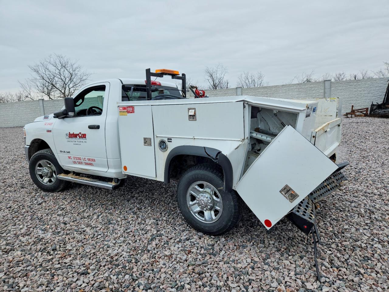2021 RAM 3500 TRADESMAN — снимка 2