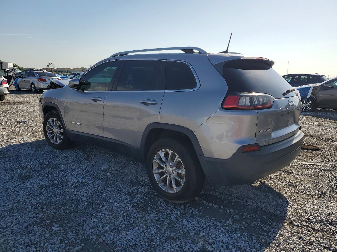 2019 JEEP CHEROKEE LATITUDE — снимка 2