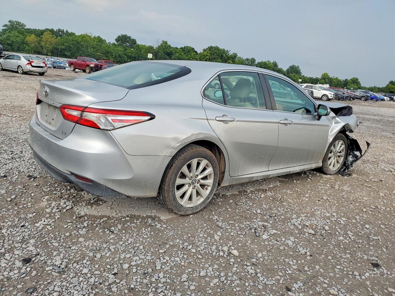 2018 TOYOTA CAMRY LE — снимка 3