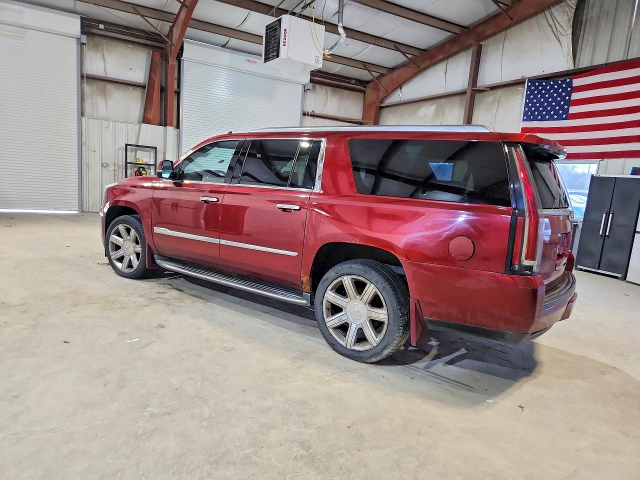 2017 CADILLAC ESCALADE ESV LUXURY — снимка 2