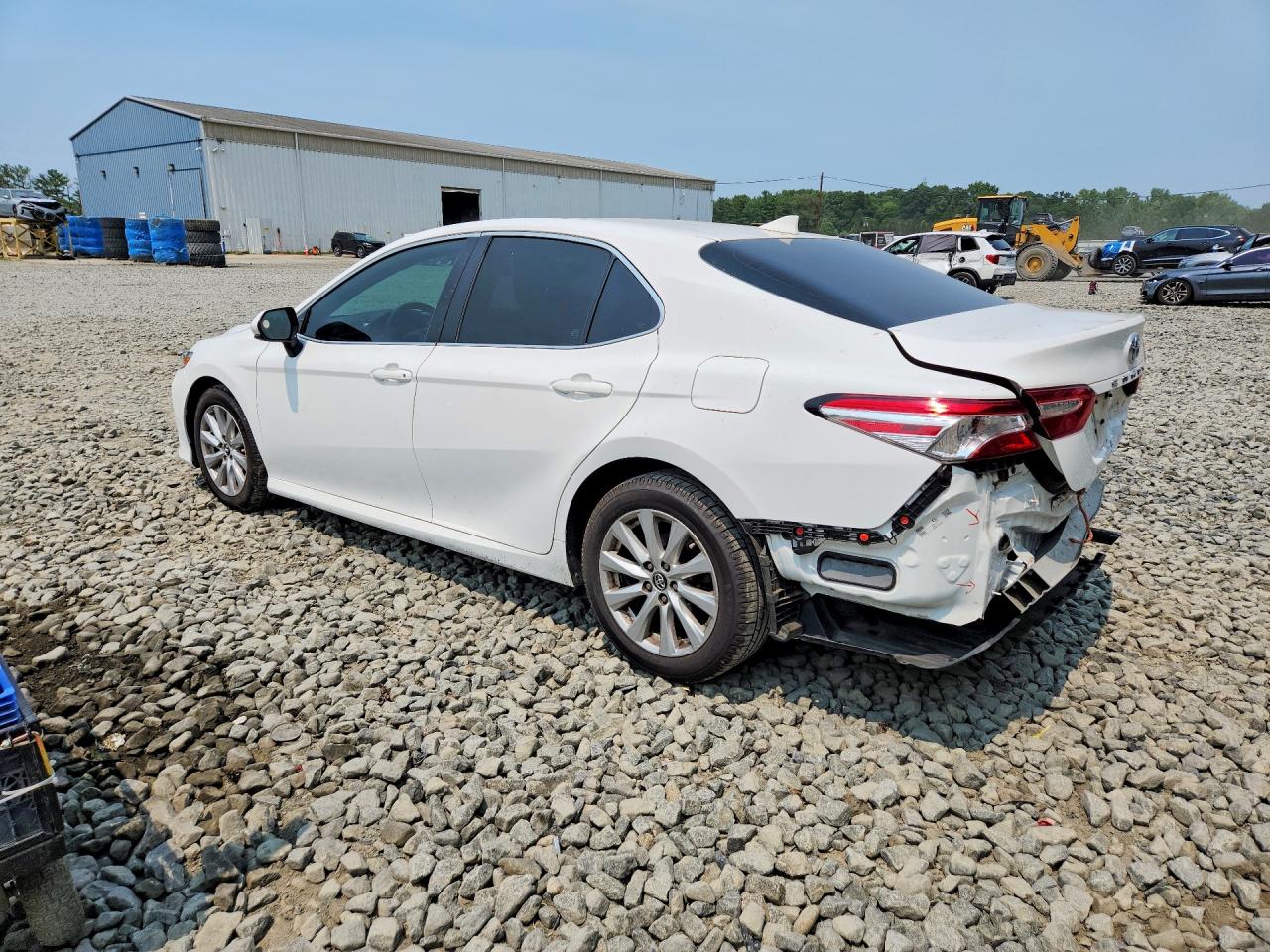 2019 TOYOTA CAMRY LE — снимка 2