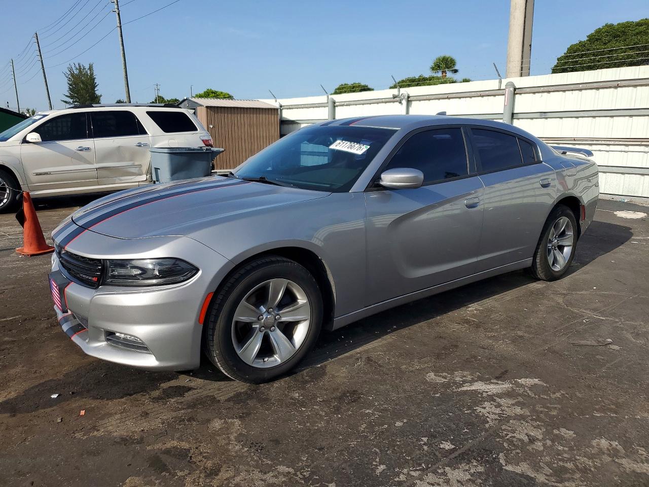 2015 DODGE CHARGER SXT