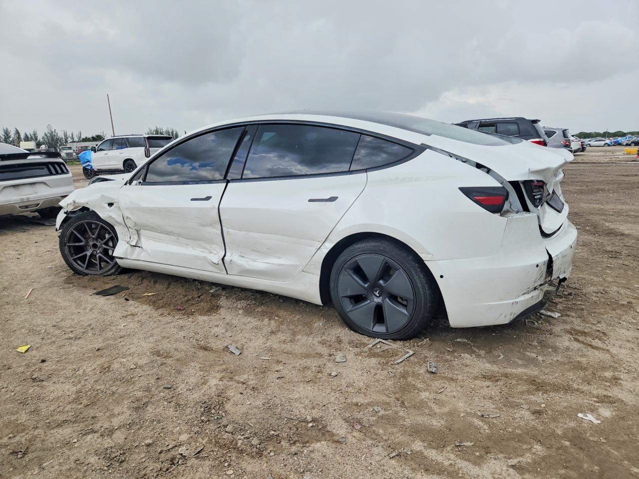2021 TESLA MODEL 3 — снимка 2