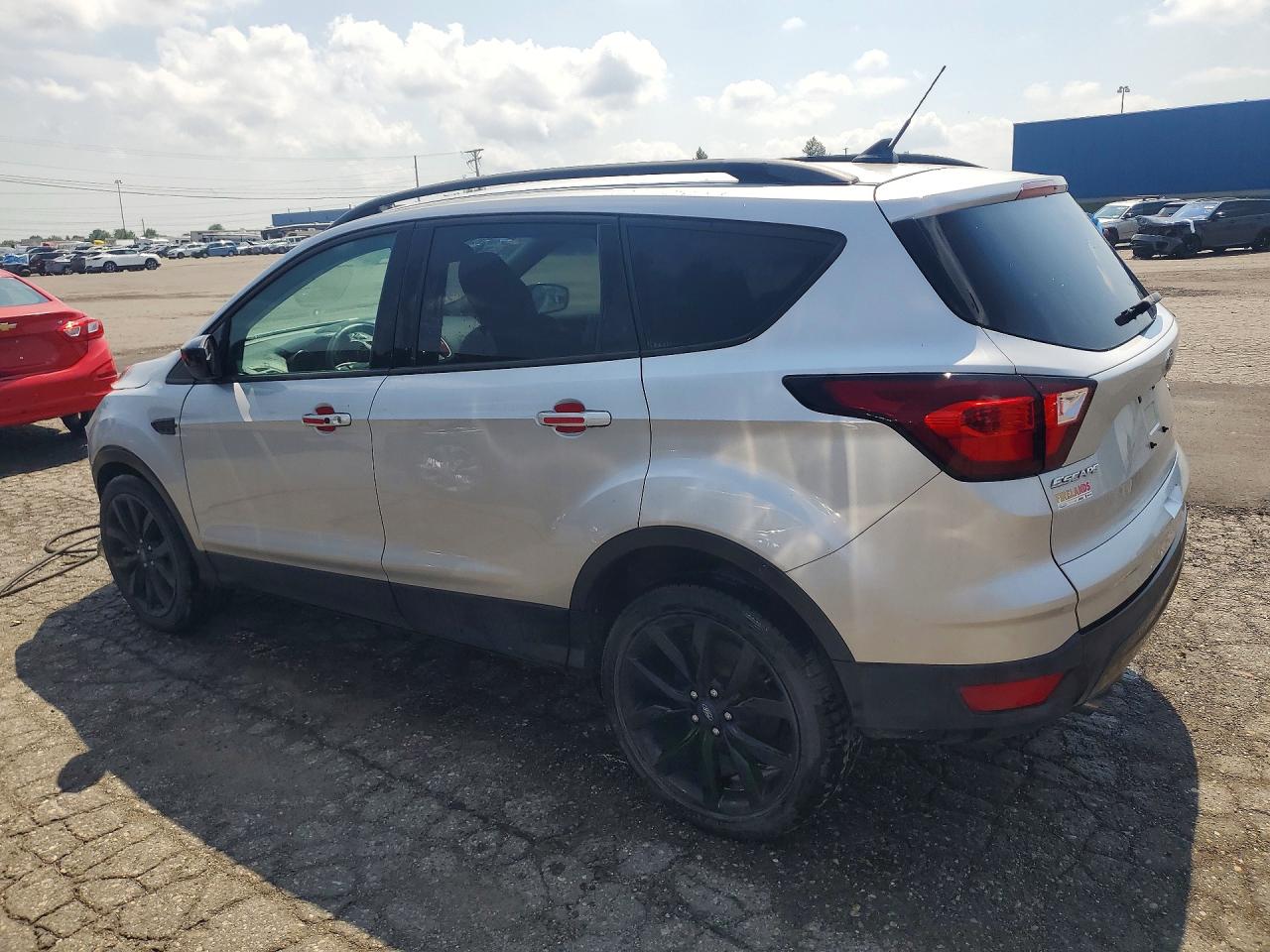 2019 FORD ESCAPE SE — снимка 2