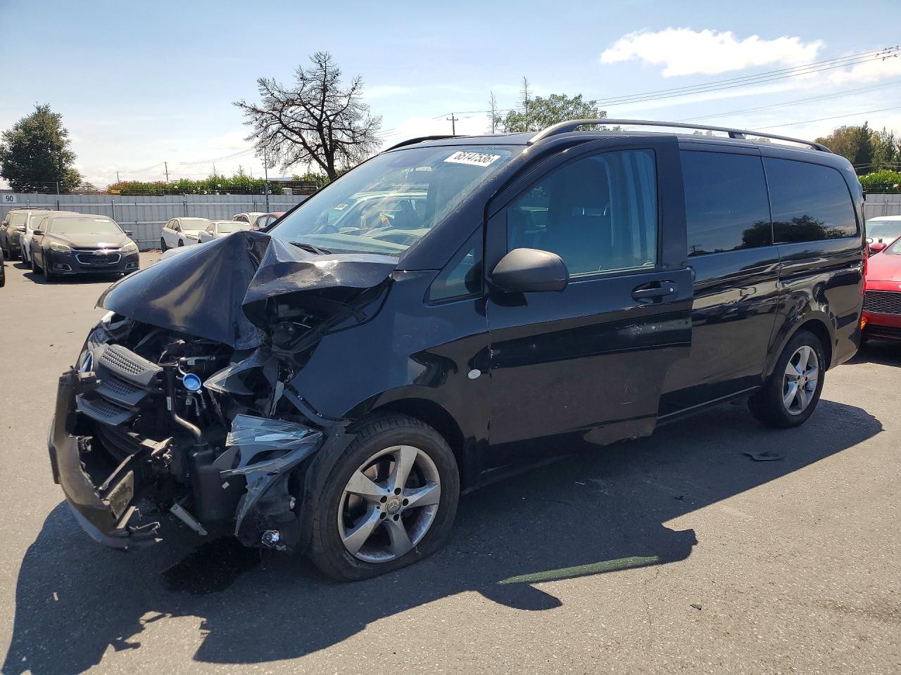 2016 MERCEDES-BENZ METRIS