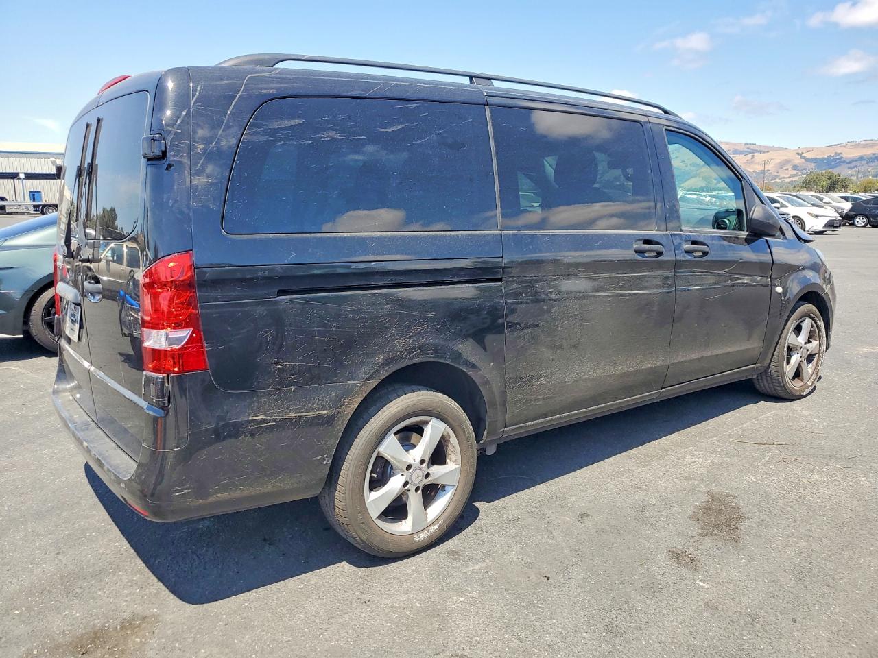 2016 MERCEDES-BENZ METRIS — снимка 3