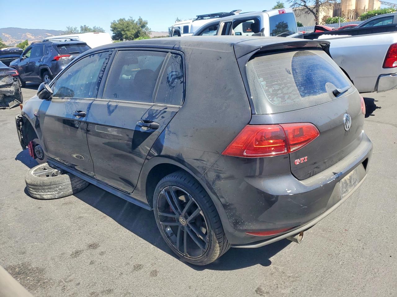 2017 VOLKSWAGEN GTI SPORT — снимка 2