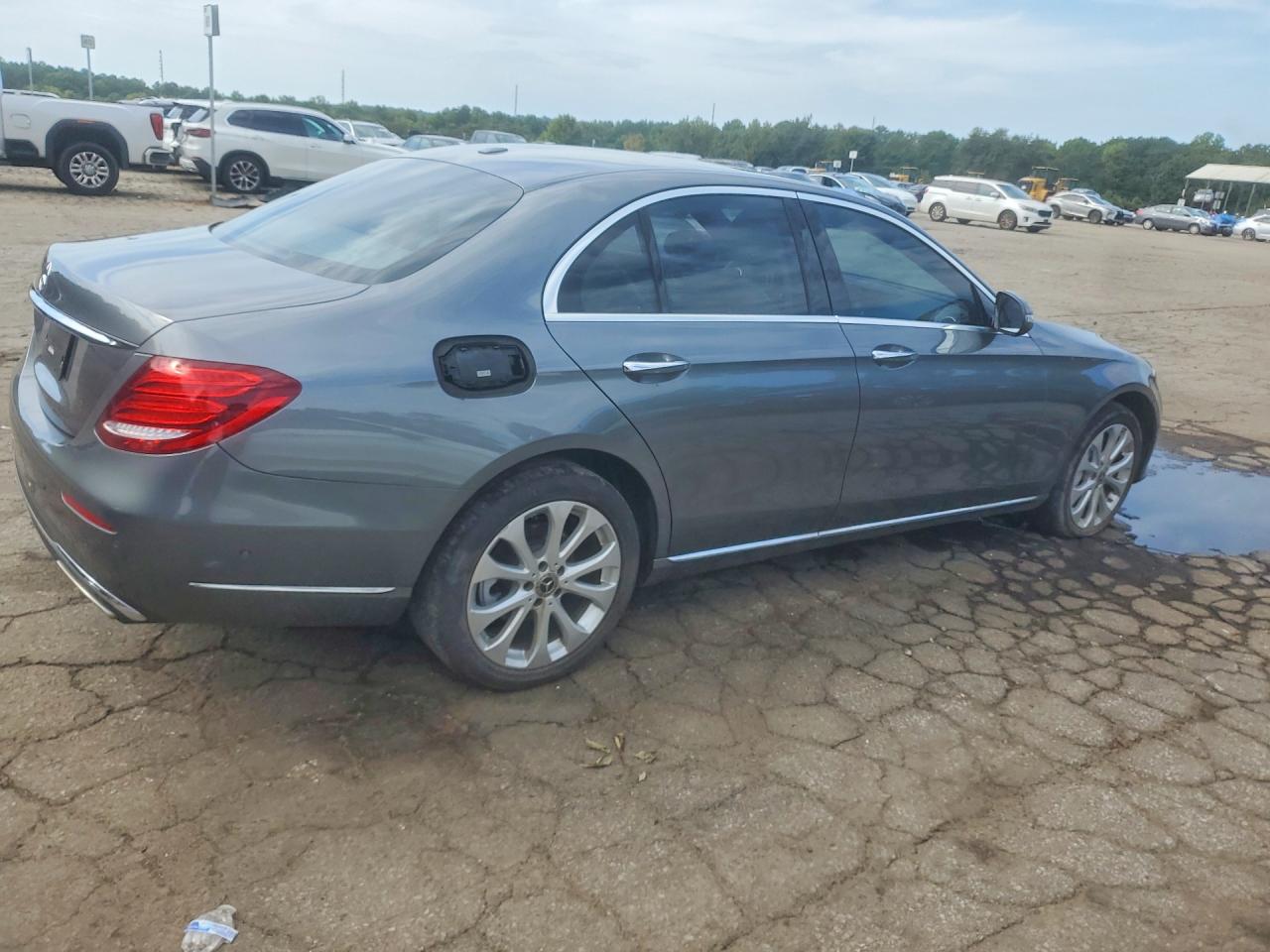 2017 MERCEDES-BENZ E 300 — снимка 3