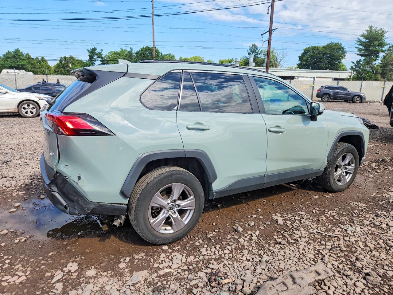 2022 TOYOTA RAV4 XLE — снимка 3
