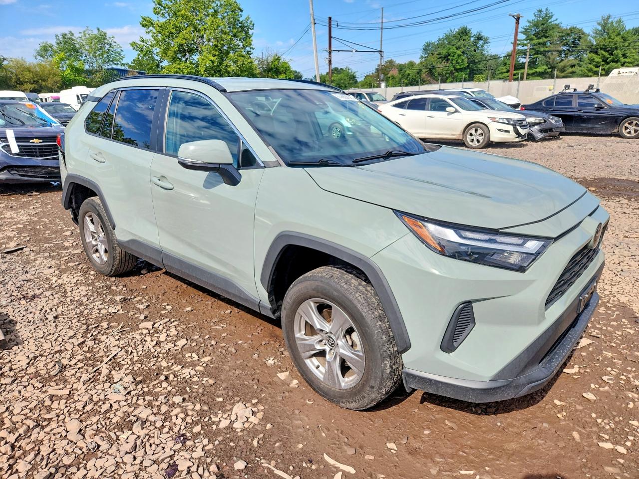 2022 TOYOTA RAV4 XLE — снимка 4
