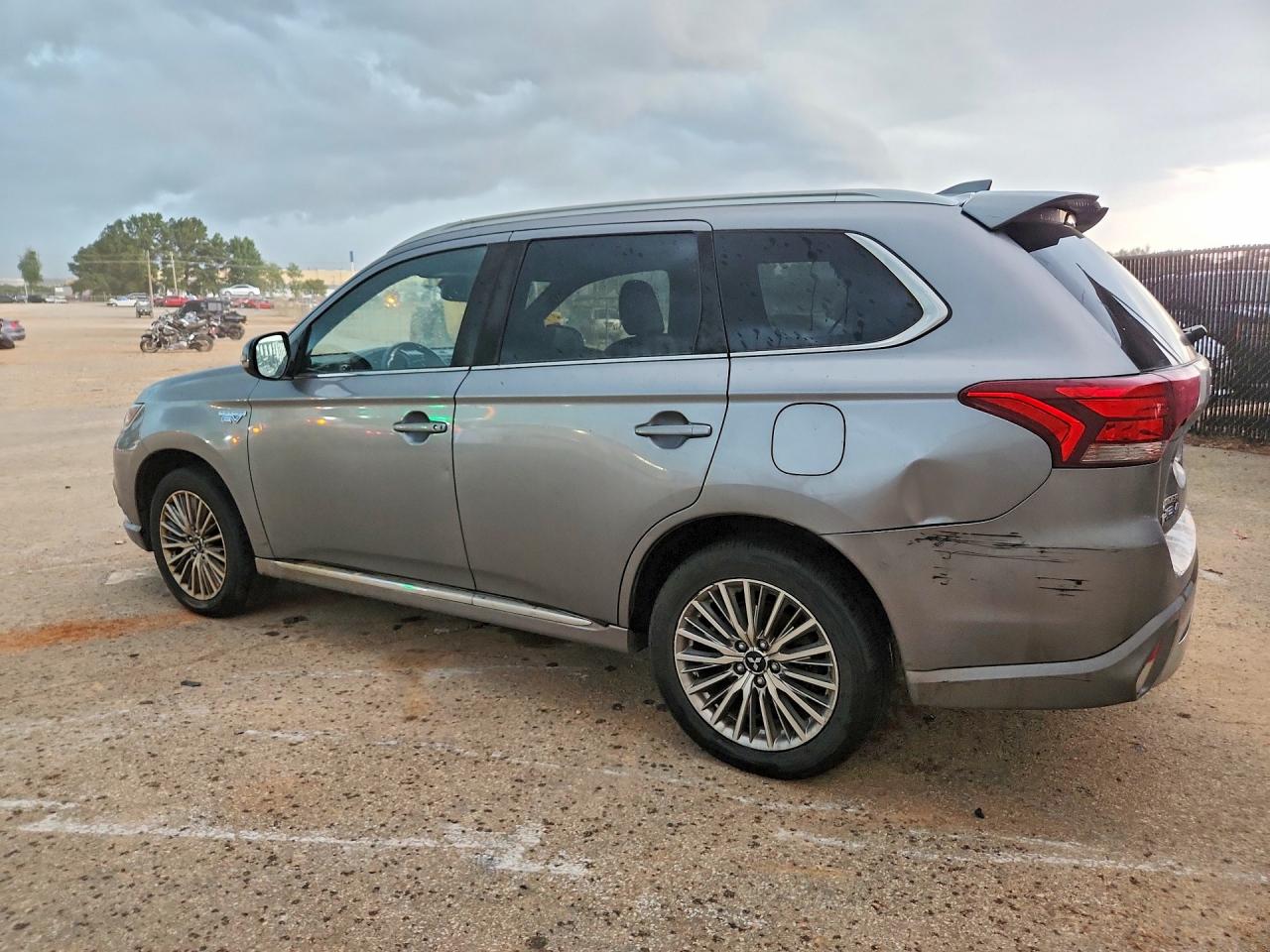 2022 MITSUBISHI OUTLANDER SEL — снимка 2