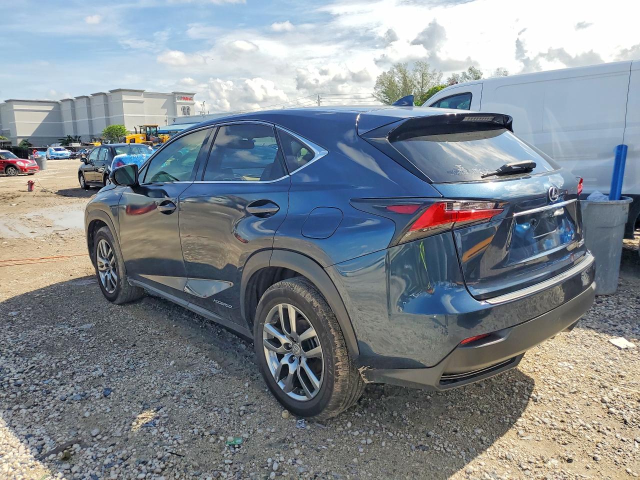 2015 LEXUS NX 300H BASE — снимка 2
