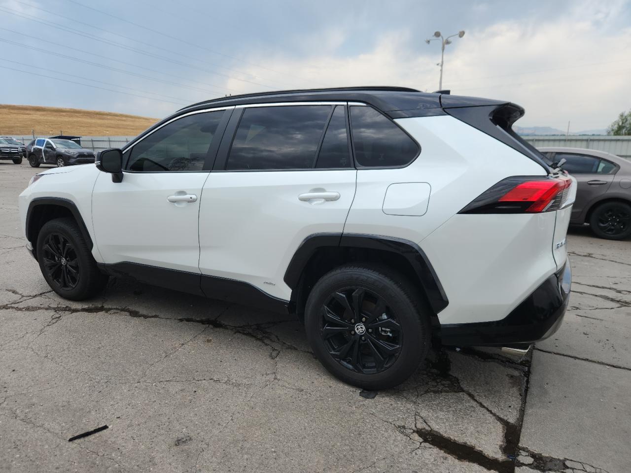 2023 TOYOTA RAV4 XSE — снимка 2
