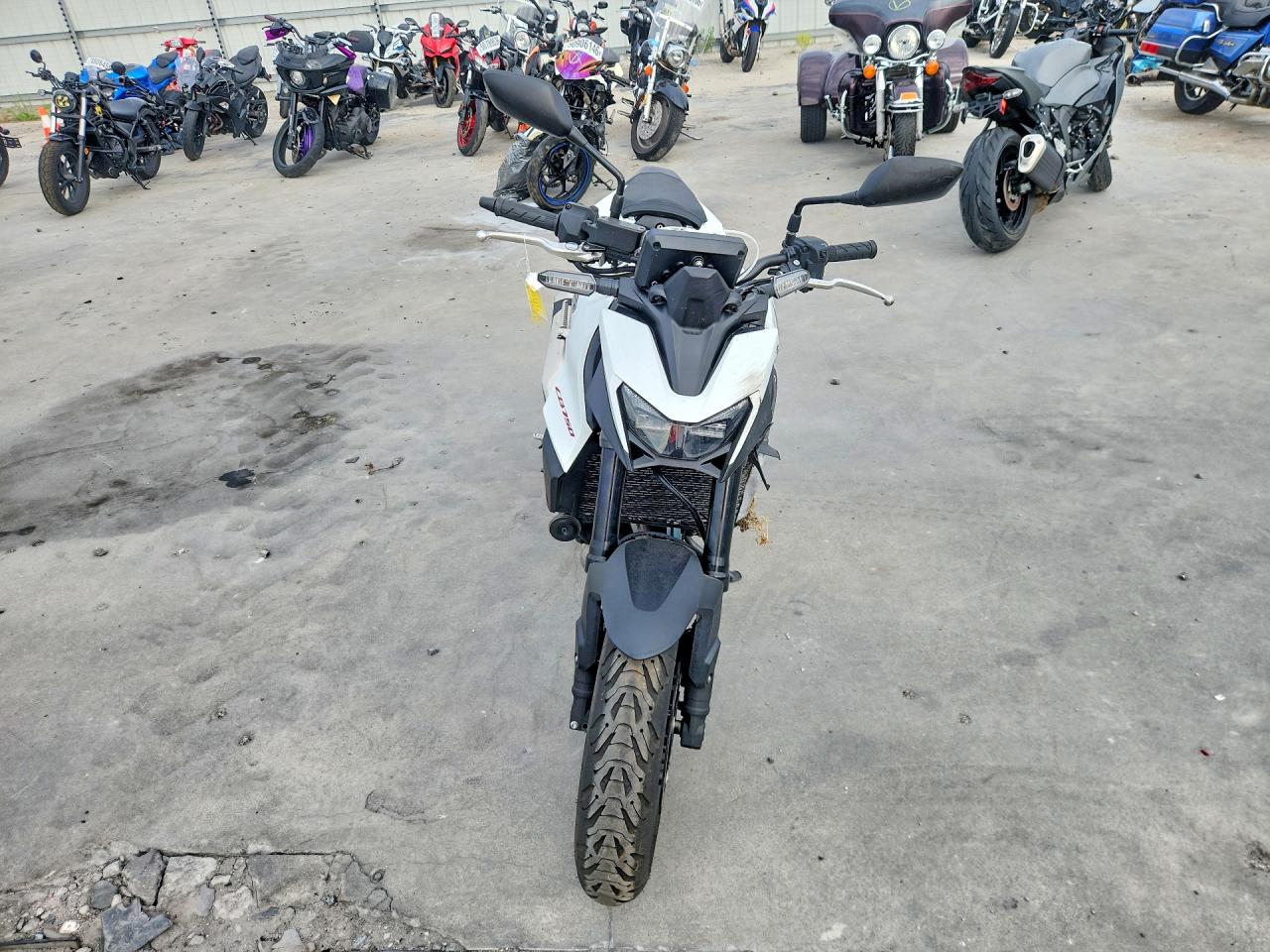2025 HONDA CB750 A — снимка 2